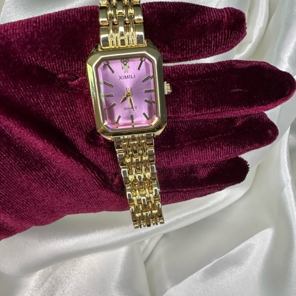 Chic Gold Bracelet Watch with Pink Face – Vintage Inspired Women’s Timepiece - Picture 5 of 7